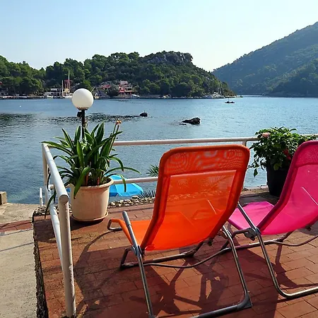 Okuklje 4912d Apartmán *